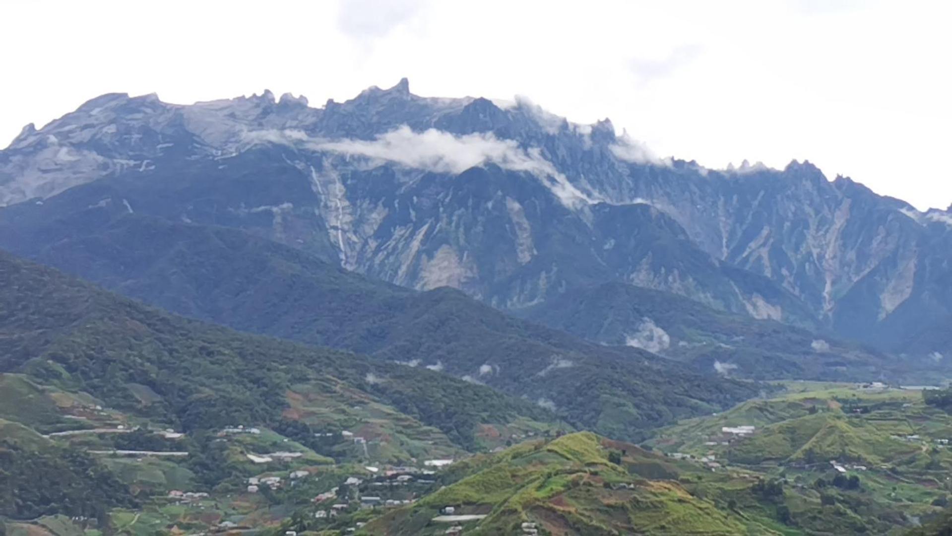 Highland Homestay Kundasang Ranau Esterno foto